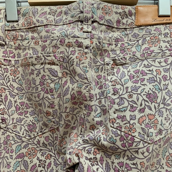 Level 99 floral fall pattern jeans size 27 - Picture 10 of 11
